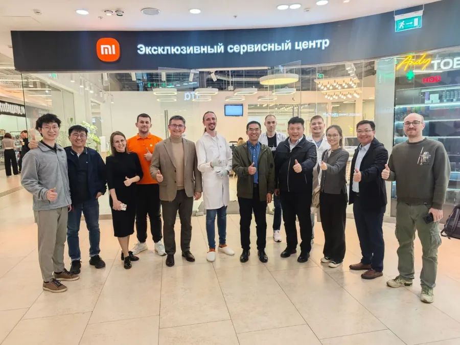 Команда эксклюзивного сервисного центра Xiaomi